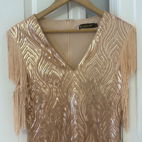 BABEYOND Women's Flapper 1920s VNeck Beaded Fringed. - Picture 3 of 13